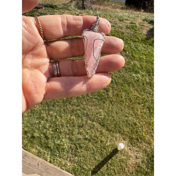Necklace, Rose Quartz and Silver Art Wire, Pendant, NEW, Wire Wrapped - Picture 3 of 5